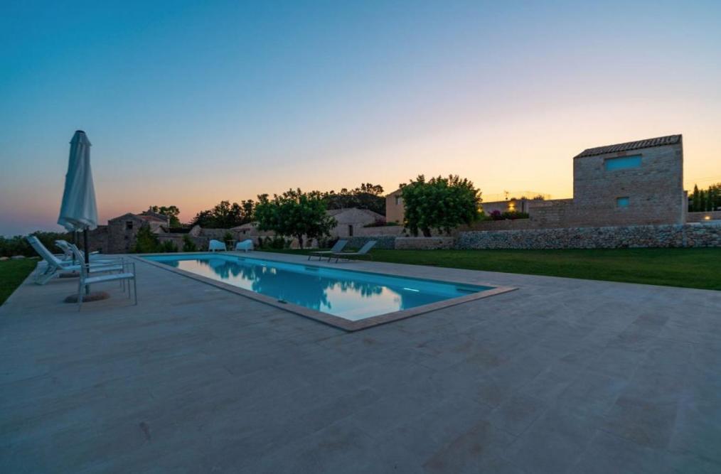 Baglio Cella - Appartamenti Per Vacanze Modica Buitenkant foto